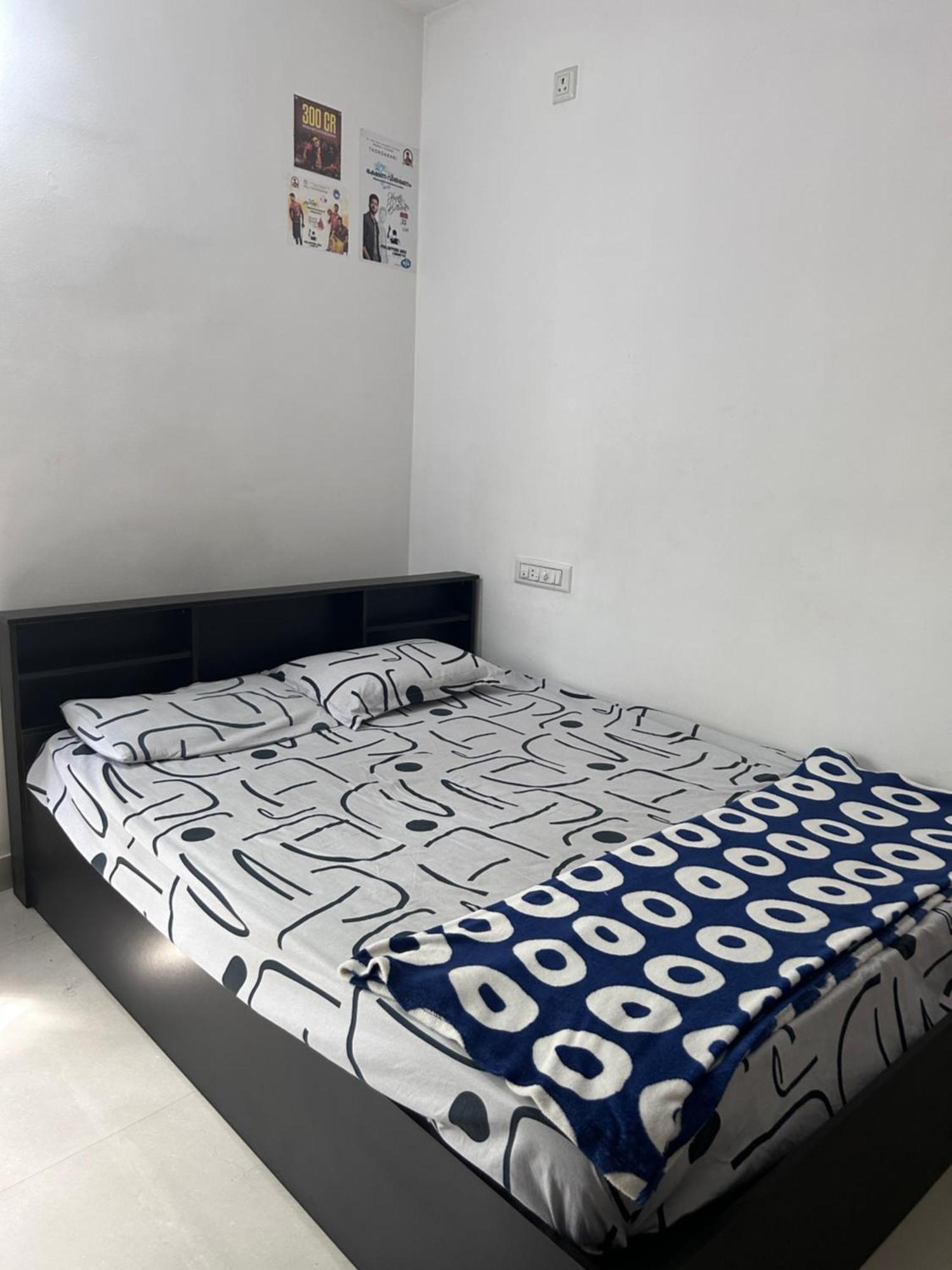 Chaithritha Ladies Homestay Thiruvananthapuram Exteriör bild