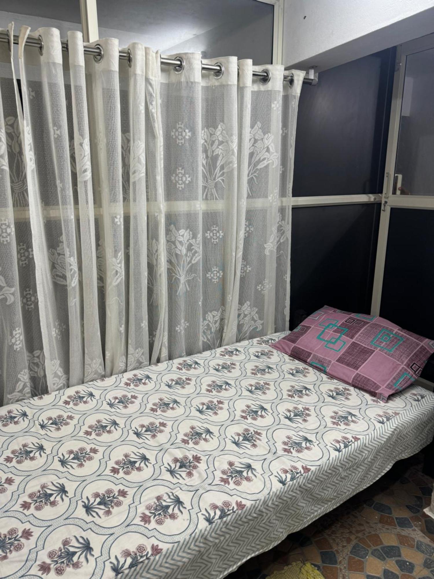 Chaithritha Ladies Homestay Thiruvananthapuram Exteriör bild