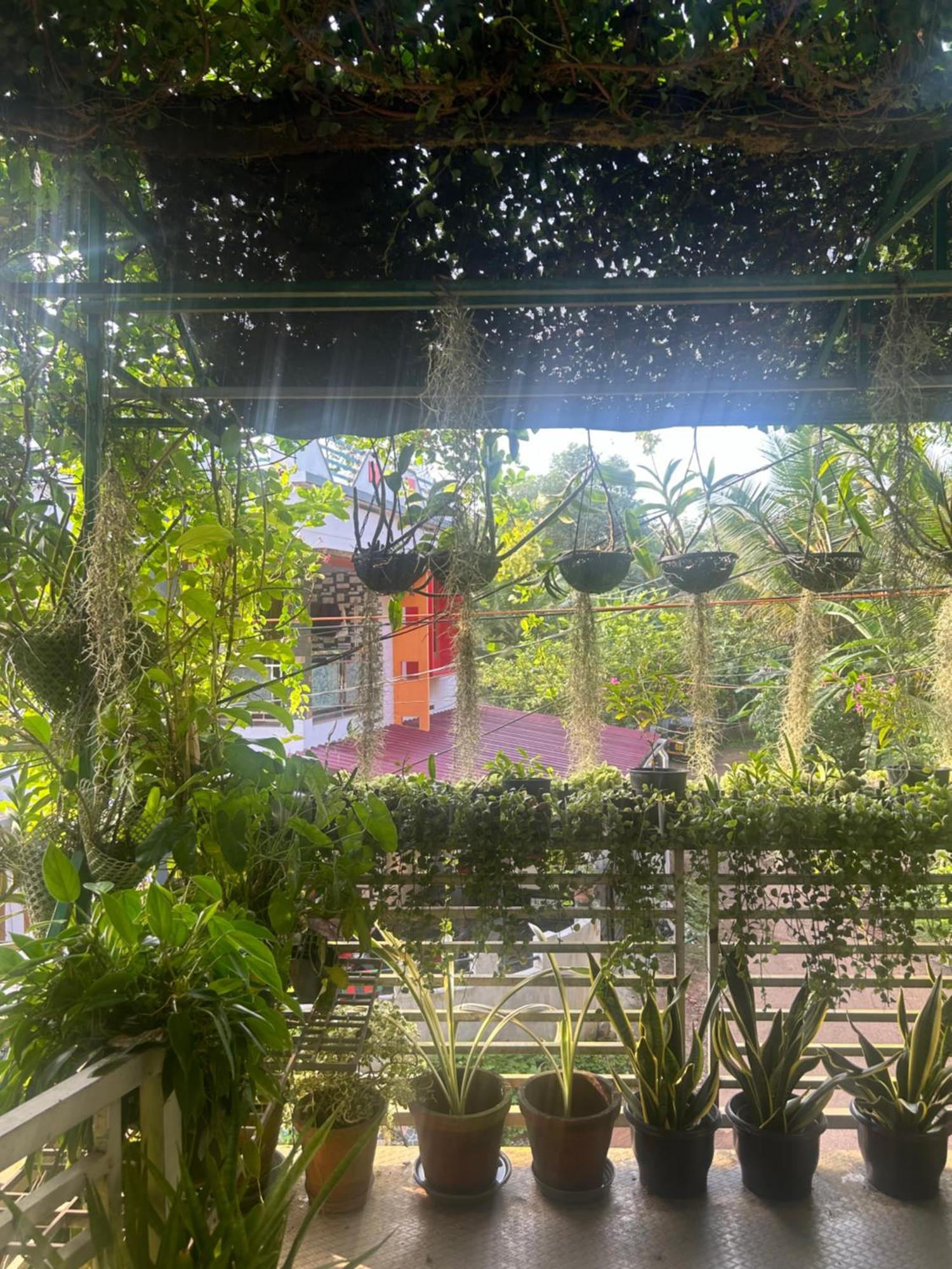 Chaithritha Ladies Homestay Thiruvananthapuram Exteriör bild